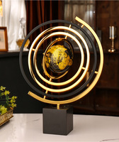 Ornements de globe de haute qualité au design moderne avec base en marbre métallique pour la décoration de table de salon