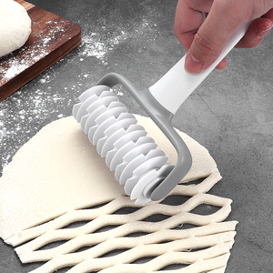 Utensilios de Cocina: Rodillo Manual para Masa de Pizza, Cortador de Pan y Repostería, Cortador de Fideos, Herramientas para Hornear - Product Image 5