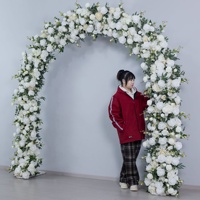 Realistischer Künstlicher Seidenblumenbogen für Hochzeiten, Events und Party-Hintergründe Neuer Stil Direktverkauf ab Werk