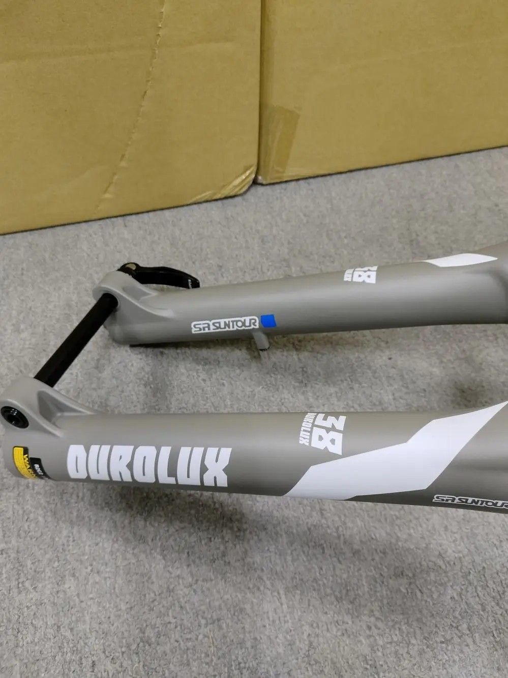 SUNTOUR DUROLUX Forks - Ultimate Mountain Bike Performance