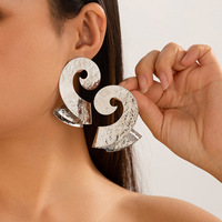 Boucles d'oreilles exagérées en forme de serpent vague irrégulière pour femmes déclaration de mode Punk Piercing boucle d'oreille bijoux Steampunk(ES198)