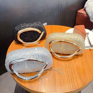 Bolso de Noche Clásico de Moda Europeo-Americana, Tipo Clutch, Acrílico y Poliéster, Asa Metálica Retro, Incrustado con Diamantes - Product Image 4