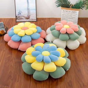 Cuscino decorativo per cuscino da terra con fiori di margherita farcito in peluche - Product Image 3