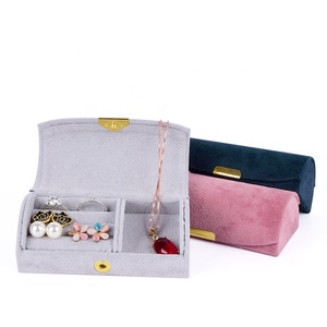 Travel Jewelry Organizer Velvet Jewelry Roll For Journey Necklaces Rings Earrings Mini Storage Box For Women Girls Gift