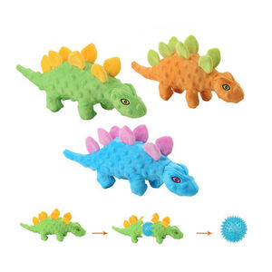 Jouet à mâcher pour animaux de compagnie en peluche Stegosaurus 2-en-1 avec balle TRP pour le nettoyage des dents molaires, anti-morsure, écologique, jouet d'entraînement couineur, jouet souple pour chien - Product Image 1