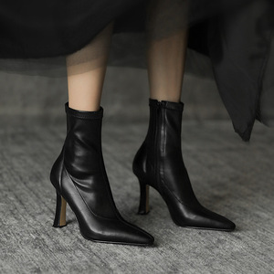 Nouvelles Bottes de Mariage pour Femmes à Talon Aiguille Pointu en Cuir avec Fermeture Éclair – Collection Hiver Tendance - Product Image 5