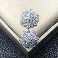 Cristal Strass Diamant Zircon Embellissements Boutons Coudre sur Fleur Forme Boutons pour Diy Décoration pour Vêtements Vêtements Vêtements