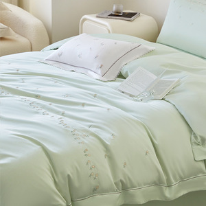 Light Luxury Floral <b>Bedding</b> <b>Set</b> Pure Cotton Reactive Dyeing Four Piece <b>Set</b> Breathable For All Seasons - Product Image 2