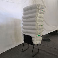 Chaise à pattes de traîneau noire capacité 600 lb OK-505S - Conception légère et empilable pour salles de classe, salles d'attente et lieux polyvalents