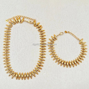 Collar de cadena tipo gargantilla con púas estilo Monet vintage, chapado en oro, de acero inoxidable, venta al por mayor - Product Image 5