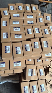 אירופה משאית חלקי חילוף תיקון ערכות עניבות בר שיח יד מומנט מוטים קוצים 81433156040 אדם - Product Image 5