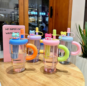 Mignonne tasse à paille en plastique avec poignée, grande capacité, rose et verte, pour usage quotidien - Product Image 2
