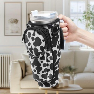 Vaso Térmico de Acero Inoxidable con Logotipo Personalizado, 40 oz, con Funda, Correa para el Hombro y Bolsa de Transporte de Neopreno - Product Image 2