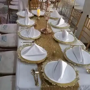 Assiettes de présentation en plastique doré de 13 pouces mariage vente en gros de tapis à steak occidental assiettes de chargeurs de table mariage