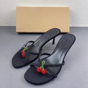 รองเท้าส้นสูงสีดำประดับโบว์แบบสวม สไตล์แฟชั่น คิตเทน สลิงแบ็ค สำหรับผู้หญิง - Product Image 4