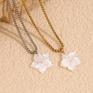 Collana di fiori di conchiglia bianca con Azalea madreperla <span class=keywords><strong>ciondolo</strong></span> 18K oro catena d'onda in acciaio inossidabile gioielli regalo per lei - Product Image 6