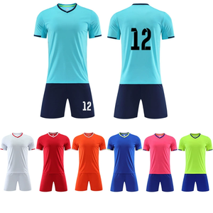 Tenue de football personnalisée, vêtements de sport, ensemble uniforme, impression par sublimation, maillot de football respirant, ensemble de maillot de football - Product Image 2