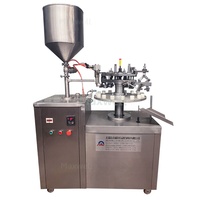 Machine de remplissage, de scellement et de sertissage de tubes en aluminium pliables pour peinture et pommade
