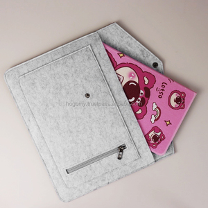 Funda Portátil Personalizada, Duradera, Simple, de Fieltro PET Gris Claro, Maletín Portadocumentos para Oficina y Negocios - Product Image 6