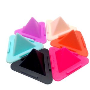 Innovador Soporte Universal Portátil de Silicona con Diseño de Pirámide para Teléfono Móvil y Coche, Juguete Sensorial Antiestrés - Product Image 1