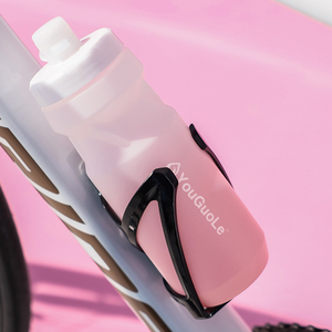 <span class=keywords><strong>Logo</strong></span> personnalisé 650ml bouteille d'eau de vélo sans BPA réutilisable PP sport de qualité alimentaire presser pour le cyclisme et le camping compagnon de voyage - Product Image 1