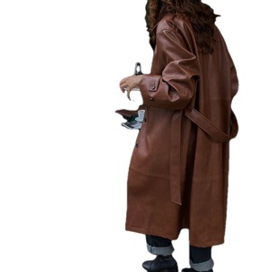 2022 inverno all'ingrosso autunno inverno impermeabile Vintage con risvolto in <span class=keywords><strong>pelle</strong></span> Plus Size <span class=keywords><strong>Trench</strong></span> da <span class=keywords><strong>donna</strong></span> con fodera in poliestere lunga - Product Image 5