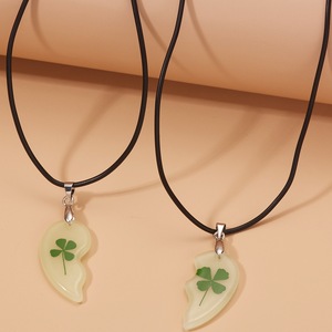 Collana di san valentino donna amante dei fiori essiccati gioielli trifoglio coppia luminosa a forma di cuore regali incandescenti nel buio - Product Image 5