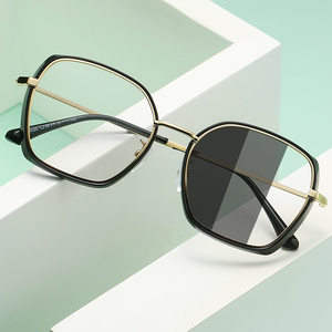 Lentes fotocromáticas para mujer, retales irregulares, PC, metal, unisex, lunette, photogray, antireflejos, gafas para miopía 2023 - Product Image 2