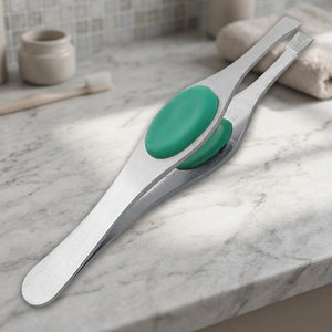 Pince à épiler à pointe inclinée, poignée confortable, design classique avec votre propre nom et logo - Product Image 4