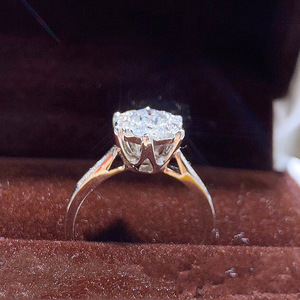Anello di fidanzamento con zirconi a forma di fiocco di neve per donna, elegante gioiello scintillante per matrimonio - Product Image 5