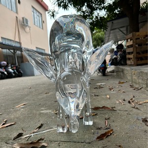 Sculpture de cerf en acrylique, ornement animal en résine transparente, décoration de maison, artisanat, figurine décorative pour usage intérieur et extérieur - Product Image 4