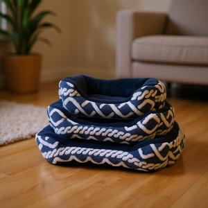 Cama para Mascotas Yommy, de Piel de Conejo y Forro Polar Ártico, Tallas S, M, L, Impermeable, con Base Antideslizante, para Perros y Gatos - Product Image 1