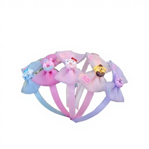 Diadema de Organza Rosa con Lazo y Pompón de Malla de 5.5 Pulgadas, Estilo Dulce para Niñas - Product Image 3