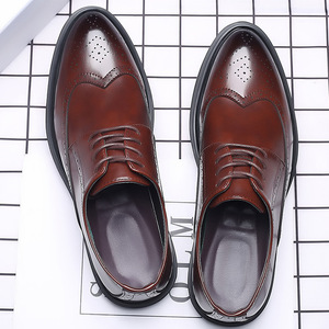 Chaussures habillées en cuir brogue pour hommes, bout rond, à lacets, pour le bureau et la carrière, toutes saisons, couleur unie, semelle extérieure en caoutchouc, semelle intermédiaire en EVA, doublure en PU - Product Image 2