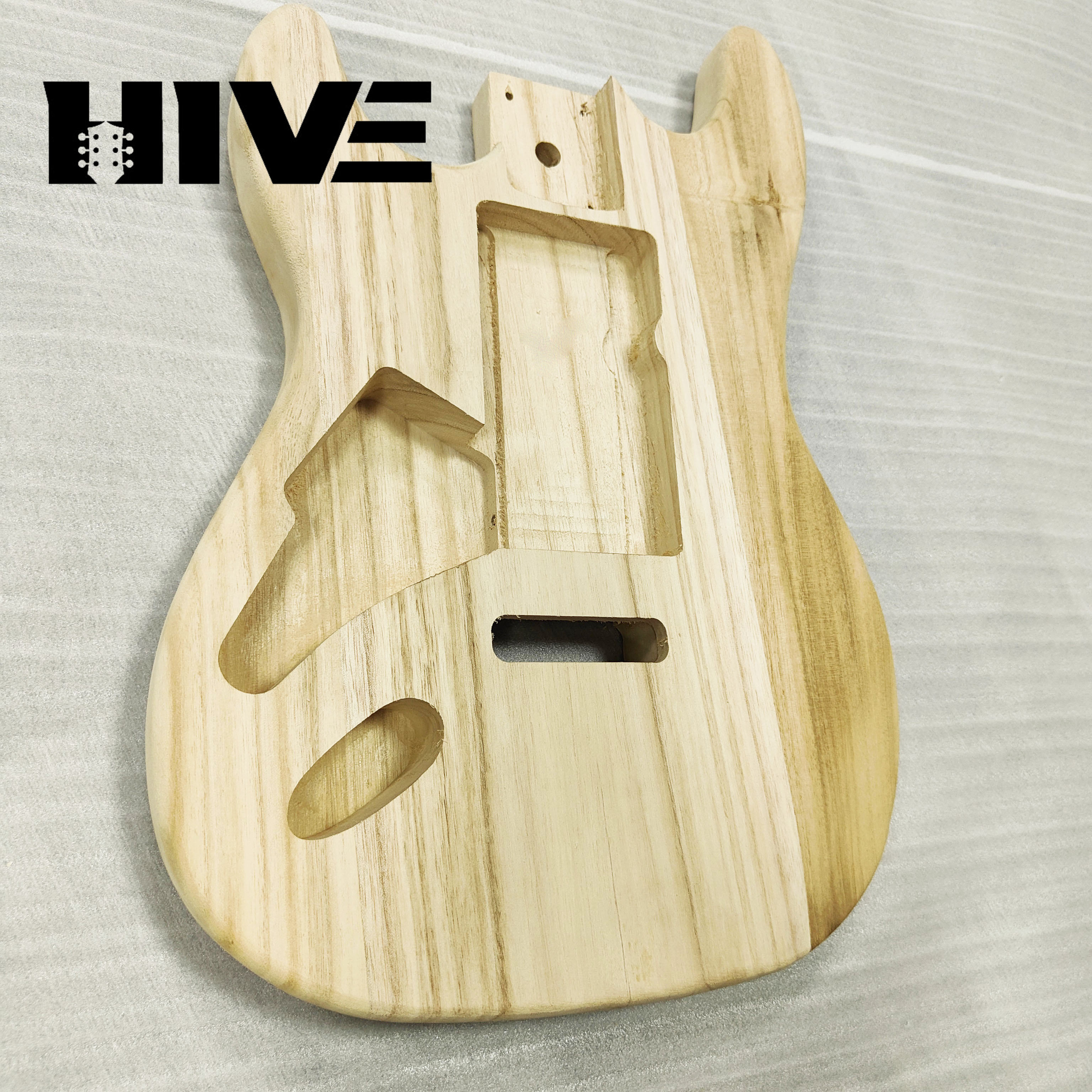 ギター Stratocaster lefty guitar body s-l400.jpg