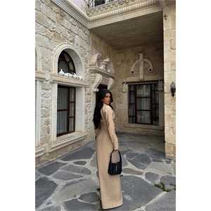 Conjunto de Traje Beige para Mujer, Conjunto de Falda Elegante - Product Image 1