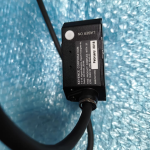 KEYENCE LK-H058 Ultra High Speed/high-precision CMOS Laser Displacement <b>Sensor</b> LK-G5000 Series <b>Sensor</b> Head Wide Laser Grade 3B - Product Image 4