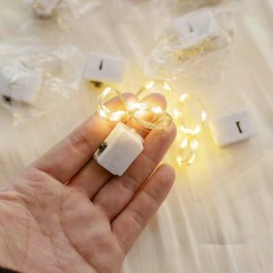 Guirnaldas de luces LED de 10-30 chips LED, luces decorativas alimentadas por batería de botón para flores, pasteles, cajas de regalo - Product Image 2