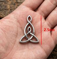 Pendentif spirale celtique déesse, collier amulette de protection païenne Wiccan en acier inoxydable, cadeau spirituel pour elle