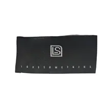 Hochwertige schwarze Etiketten gewebte Großhandel Luxus Soft Custom ized Logo Private Labels für Kleidung Kleidungs stücke Shirts