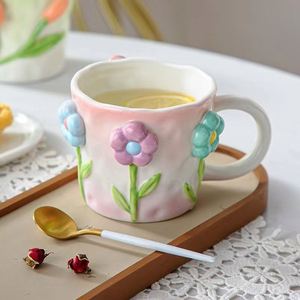 2024 producto <span class=keywords><strong>de</strong></span> tendencia al por mayor Cerámica Pintura a mano dolomita Flor <span class=keywords><strong>Taza</strong></span> <span class=keywords><strong>de</strong></span> café Linda <span class=keywords><strong>Taza</strong></span> <span class=keywords><strong>de</strong></span> cerámica 3D <span class=keywords><strong>Taza</strong></span> <span class=keywords><strong>de</strong></span> café 3D con licencia <span class=keywords><strong>de</strong></span> cerámica - Product Image 4