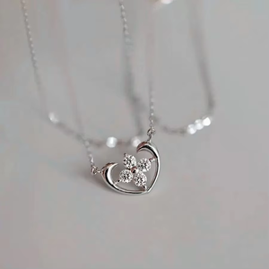 Collana con Ciondolo a Cuore Traforato in Argento Sterling 925 con Zirconi Bianchi e Quadrifoglio Placcato Oro 18k, Alla Moda per Regalo Donna - Product Image 5