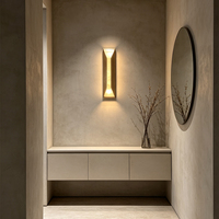 Nouvelle applique murale LED élégante, lumière murale créative et moderne pour fond de télévision, lampe de chevet confortable pour chambre à coucher, ambiance haut de gamme pour couloir