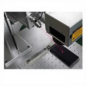 Máquina de Grabado Láser Multivoltaje de 200W con 1 Año de Garantía para Materiales Metálicos y No Metálicos LUCAN TECHNO Onda Continua - Product Image 1