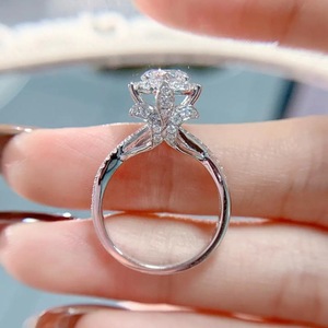 Bague <span class=keywords><strong>de</strong></span> mariage en diamant rond cultivé en <span class=keywords><strong>laboratoire</strong></span>, un carat, <span class=keywords><strong>de</strong></span> qualité royale, en verre, imitation diamant. - Product Image 4