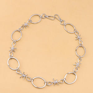 Cadena de cintura blanca K de una sola capa con diseño de púas circulares y patchwork, accesorio de mezclilla para mujer, a la moda - Product Image 6