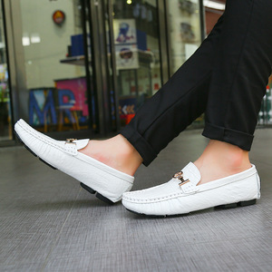 Varios estilos de zapatos casuales cómodos de bajo costo para hombres, mocasines, zapatos suaves de cuero genuino para caminar - Product Image 5