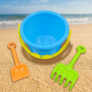 Juego de Cubo de Arena de Plástico para Niños con Pala y Rastrillo, Juguete de Playa para Exteriores, Empaquetado en Malla - Product Image 3