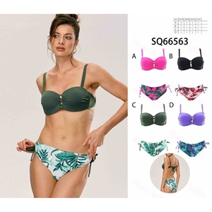 Set bikini taglie forti con controllo pancia e stampa tropicale SQ66563 - Product Image 1