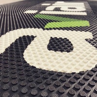 Individuelle Gummi-Schabermatten mit Logo